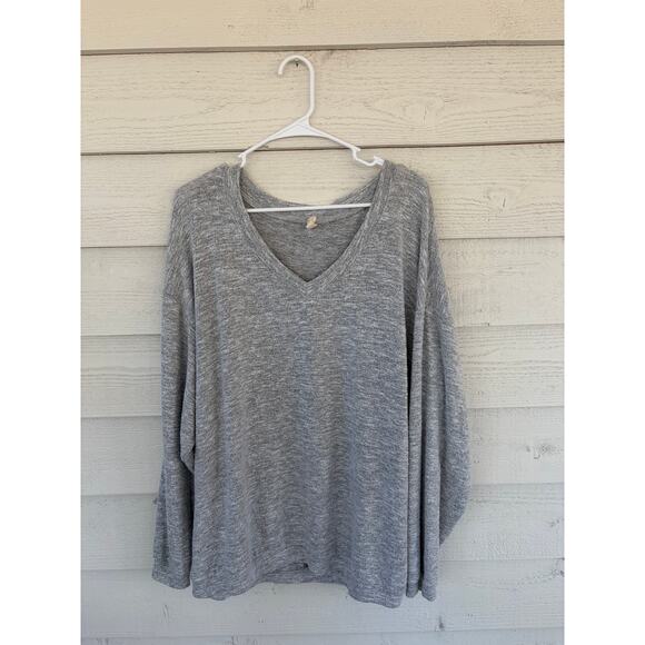 *WISHLIST* Oversized Cozy Gray Marled Knit V-Neck Sweater Women's Size M/L - Picture 2 of 7